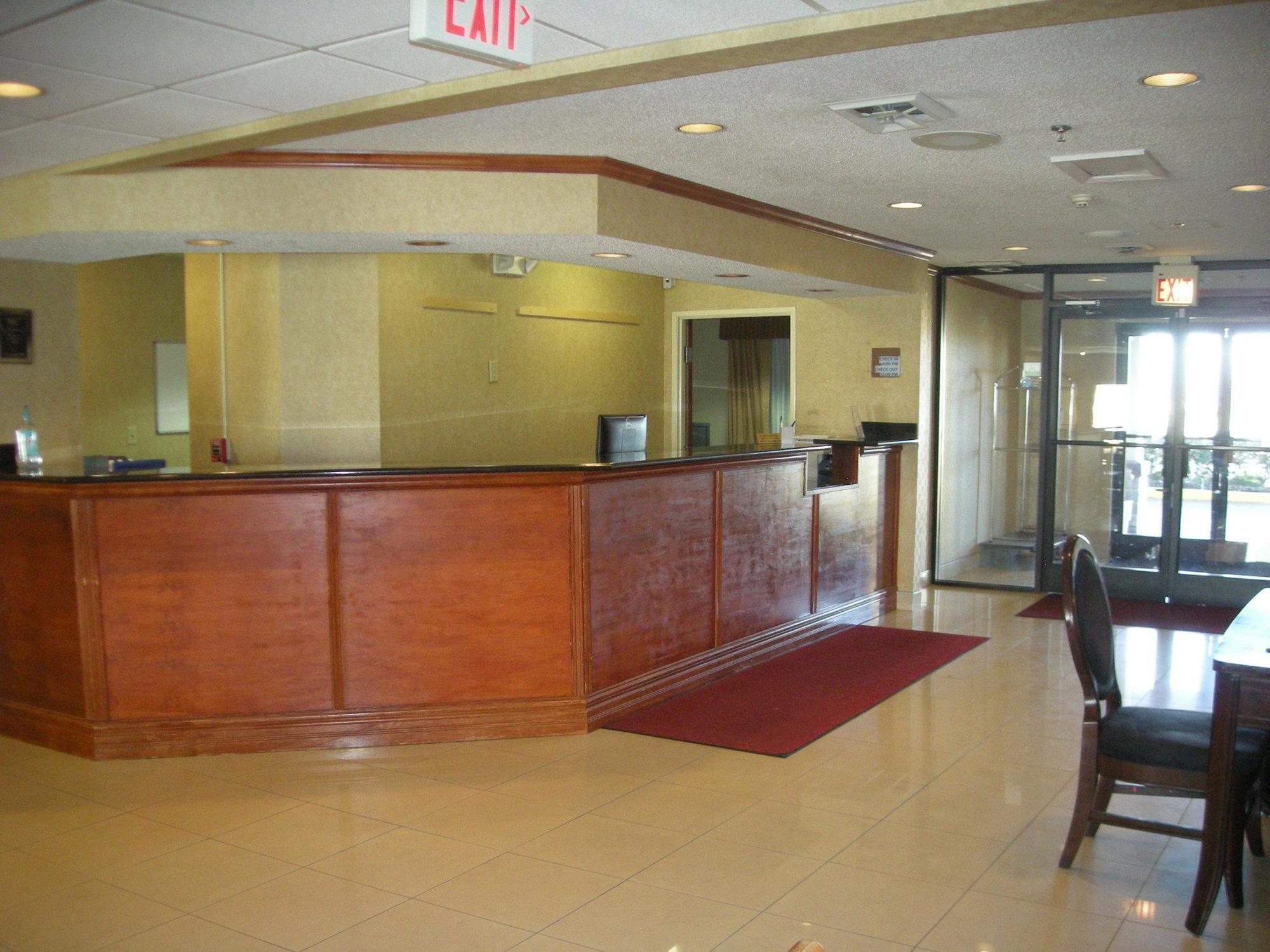 Red Roof Inn Evansville Stacer Buitenkant foto